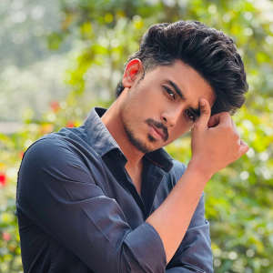 Ar Anandhu