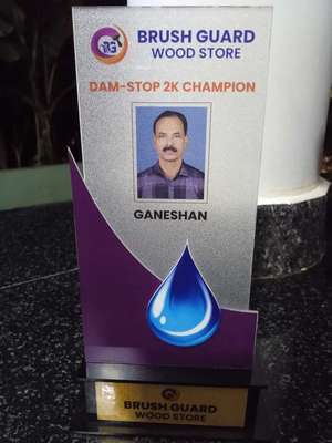 Ganesan Ganesan  v v