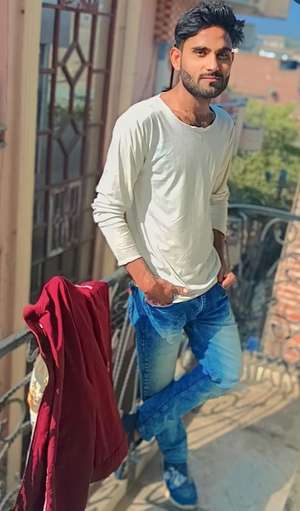 Guljar saifi