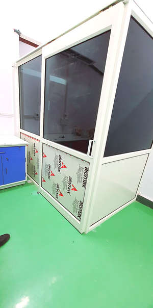 royal aluminium glass