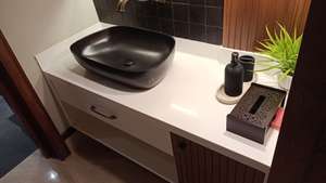 corian top Corian top