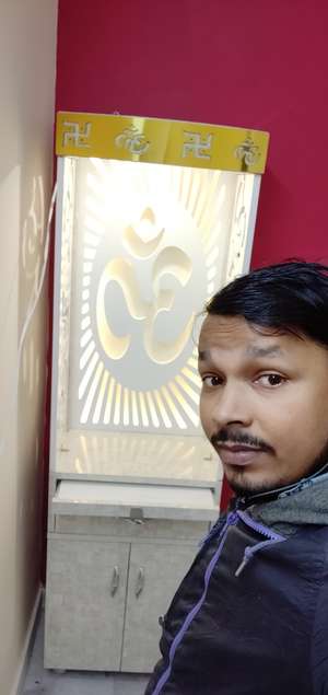 Dinesh 