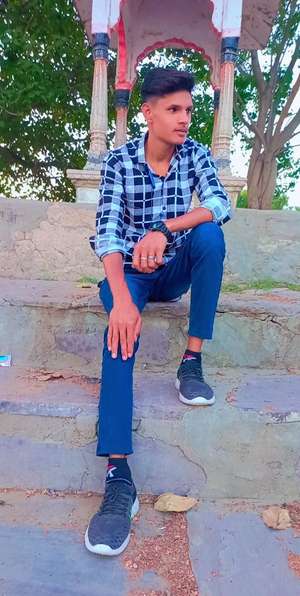 Hasrat husain