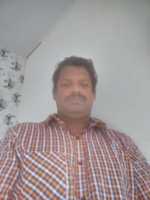 സുരേഷ്  ഭസ്‌കാരൻ 