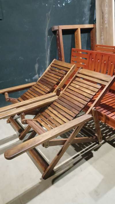 wooden golding chair