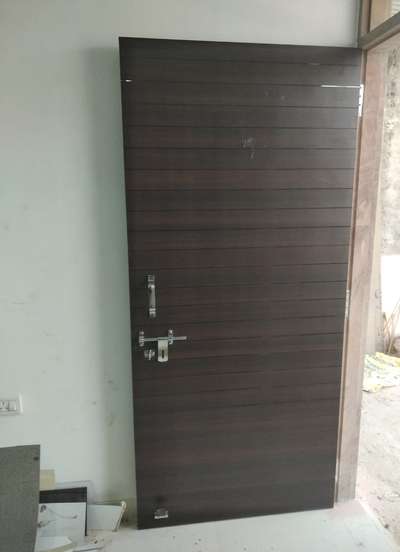 #100% pine wood door only 6000 rupees me