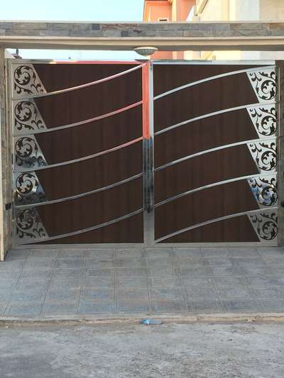 stainless steel gate supirior finish 👍
do you want contact us 9870942577, @nextinfabrication
 #gate  #maingate  #stainless  #Steel  #work  #Designs  #nextin