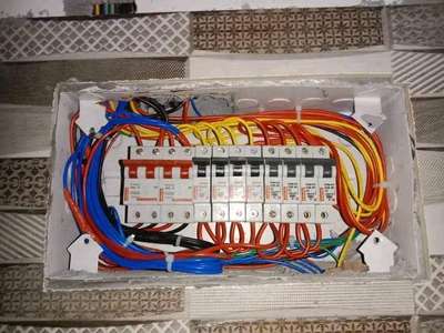 I'm electrician mechanical domaxtic work 
all rounder all India work please contact me 
House wiring 
washing machine
cell fan others electronic  items repair contact number 7983737247