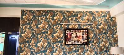 Wallpaper paint