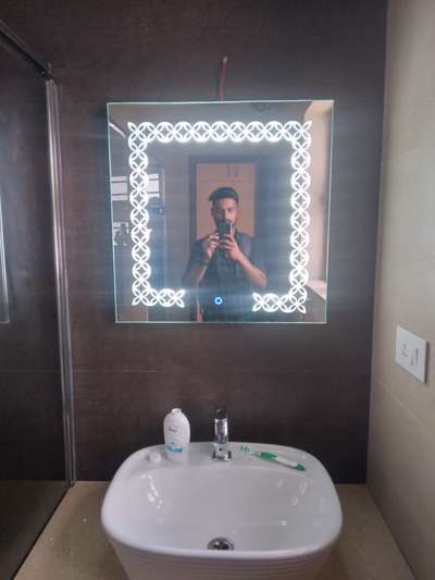 #ledlighting  #mirrorunit  #fashion  #washingarea  #BathroomDesigns  #BathroomFittings  #washcounter  #studiodesign  #saloon  #beautyparlour  #dressingroom  #BedroomDesigns