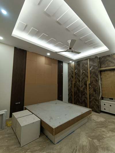 false ceiling and bed