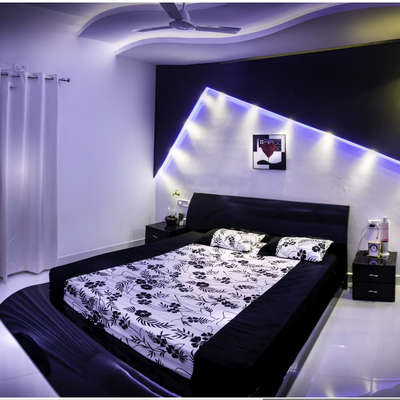 Guru_ji_interiors - The bedroom is considered the most "private" space in any home.Its atmosphere must certainly be charged with comfort,air and strong energy that will help to recover.
Designed by - Raghav
Call - 9870533947
#bedroomdesign #popwork #beddesign