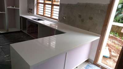 Corian stone kitchen top

contact us for more details
9605832083

 #InteriorDesigner  #ClosedKitchen  #KitchenIdeas  #LargeKitchen  #LShapeKitchen  #KitchenCabinet  #KitchenRenovation  #ModularKitchen  #KitchenTiles  #OpenKitchnen  #kitchendesign  #kitchencabinets  #corian  #solidsurface  #KitchenLighting