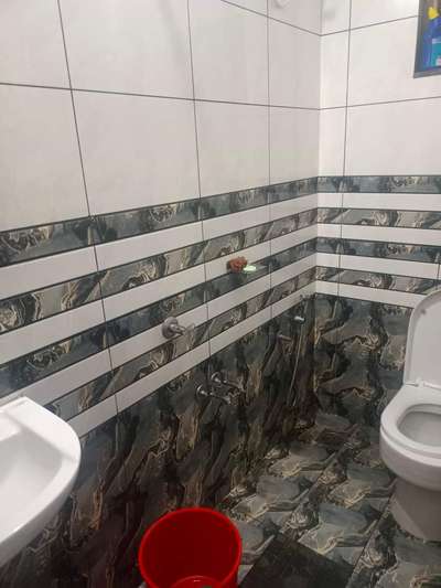 #trendingdesign #BathroomDesigns #keralatrending#tiles#
