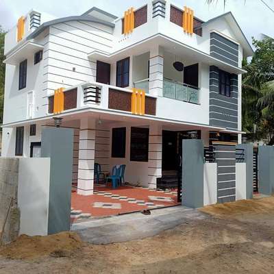 #Thiruvananthapuram  #Kollam  #HouseDesigns  #HouseDesigns  #HouseConstruction  #ElevationHome  #Architect