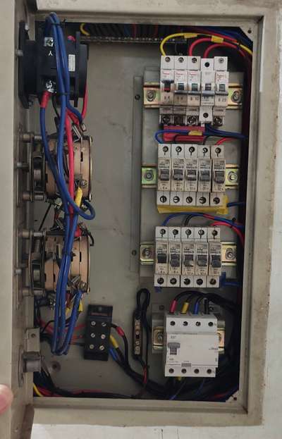old DB Dressing...
#Electrician #electrification #electricalwork #ELECTRIC #wiring
kumarapuram site