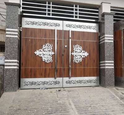*Steel Main Gate *
All types of stainless steel main gate grade 304 in best and good quality