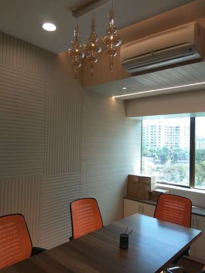 Conference room with grid false ceiling. #FalseCeiling #InteriorDesigner #Architectural&Interior #LUXURY_INTERIOR #officedesign #OfficeRoom #conferencehall #inteiorindelhincr