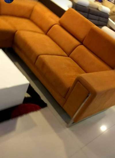 new sofa contrector