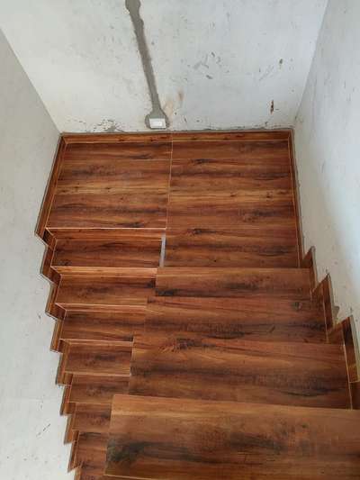 Wooden Tile Step Work😍

#FlooringTiles #WoodenFlooring #HouseDesigns #StaircaseDesigns