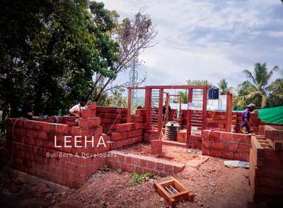 LEEHA BUILDERS & DEVELOPERS 
THANA ,KANNUR. 

YOUR DREAMS OUR HANDS 

1038SQFT SINGLE STOREY HOUSE, KURUVA ,KANNUR .

GF Laterite work

 #BestBuildersInKerala  #HouseConstruction #residentialinteriordesign #kerala_constructions #kannurconstruction