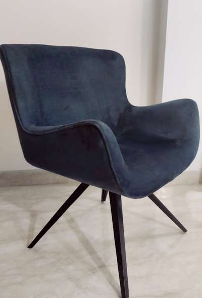 *Chair*
Steel legs, fabric as per choice