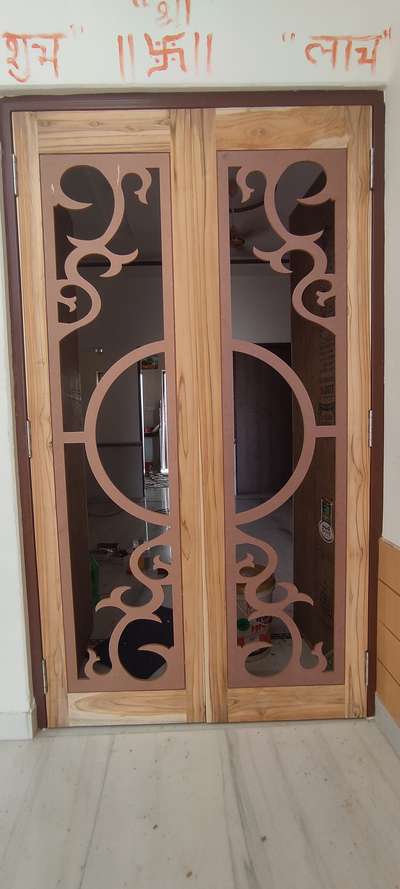 man dairect door  with galss and cnc cutting