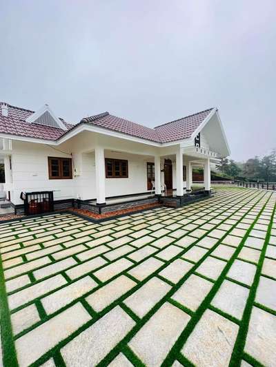 2/1 Bangalore stone with artificial grass and laying. 135.st