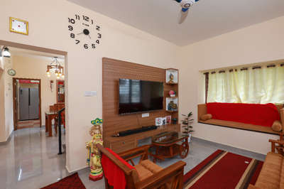 âœ¨Living Room Interior âœ¨

 #LivingroomDesigns #livibgroom #InteriorDesigner #interiorpainting #HomeDecor #KeralaStyleHouse #HouseDesigns