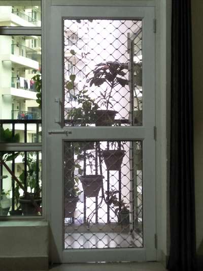 *mosquito gate*
sliding window and mosquito gate and balcony covering