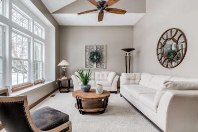 #LivingroomDesigns #InteriorDesigner #Interior #Design #HouseDesigns #Room #interiorcompany