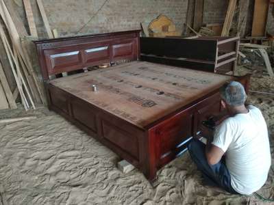#wooden work bed