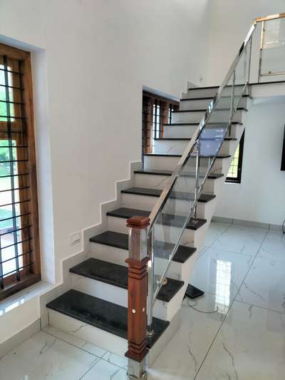 *handrails *
stillness steel handrail with 8 mm polished glass