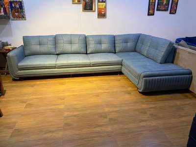L sape sofa 
mob.no/9250872802