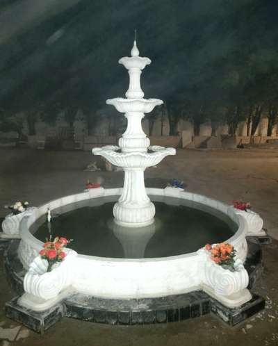 garden Water fountain

for more details :6376120730