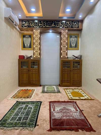 Ibadat room // Islamic art design ₹₹₹
 #sayyedinteriordesigner  #islamicprayerroom  #islamicart  #ibadatroom