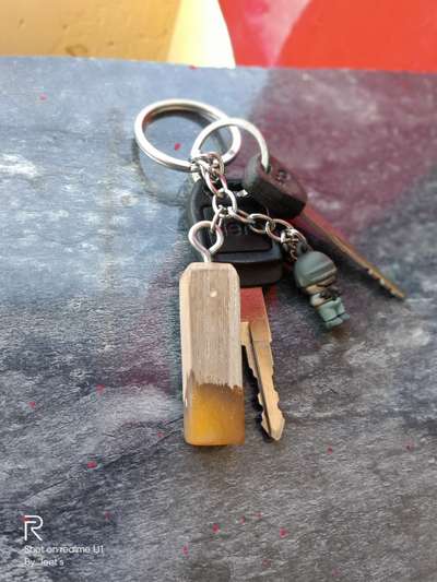 key chain resin wood art