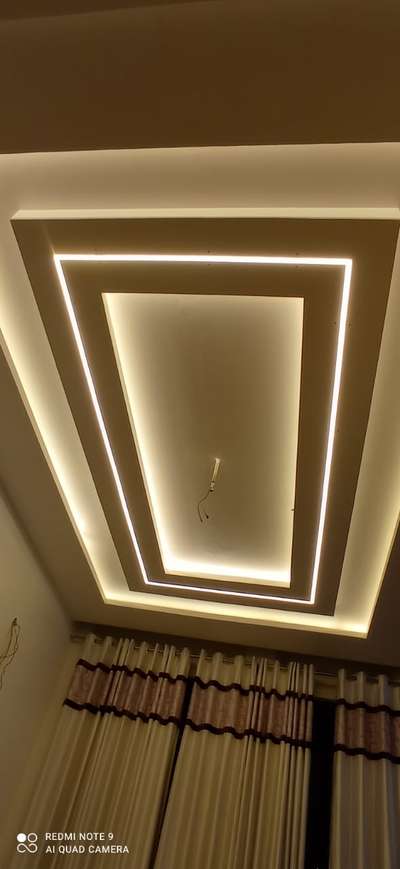 latest fall ceiling with profile light design