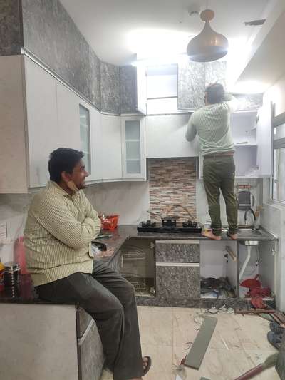 Modular kitchen 9910770227 #modularkitchen  #interiorghaziabad  #noidainterior