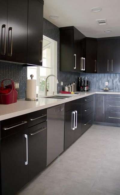 modular kitchen

for contact 9950156284