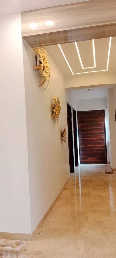 entry room #InteriorDesigner #LivingroomDesigns #Location #HouseDesigns