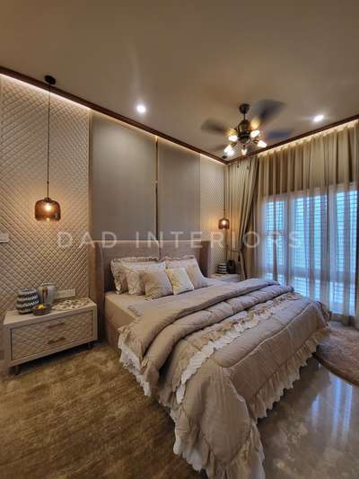 Bedroom design
#Kannur #InteriorDesigner #Architectural&Interior #LUXURY_INTERIOR #moderinteriors #interiordesignkerala #luxurydesign #luxurydecor #luxurybedroom