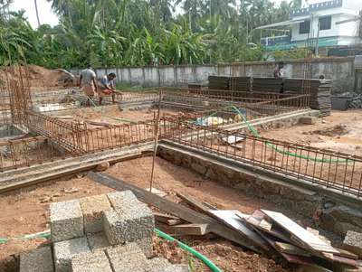 foundation to plastering works at sq. ft rate of Rs 1000 to 1200
call us on 9633711516
 #buildersinkerala
 #Contractor
#HouseConstruction
#constructionsite