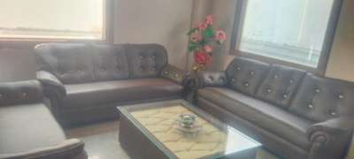 3+3+2, 7 siter sofa  with table #7# siter #sofa #table#
rs 70000 only
contact no. 9540903396