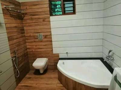 wood design bathroom
