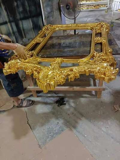 kisi bhi parkar k furniture par par gold we cinthatiq gold leaffing karayen..... #24crtgoldart