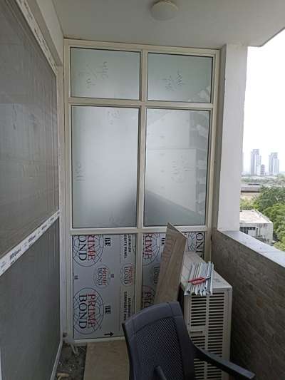 aluminium glass partition