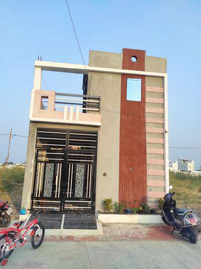 with material project completed at pumarth bliss 2 















 #civilcontractors  #bestbuilderinmadhyapradesh  #Architectural&Interior  #architecturedesigns  #civilconstruction  #CivilEngineer  #HouseConstruction  #modernhome  #modernhousedesigns