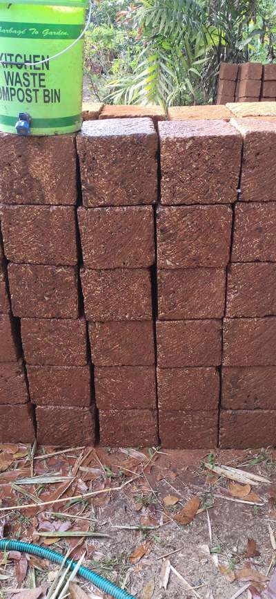 kannur red stone
please contact 8592-99-576-5