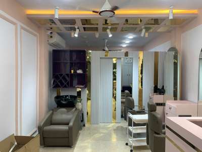 Salon Interior 
 #saloninteriordesign  #saloninterior  #salonrenovation  #saloon  #salonlife
